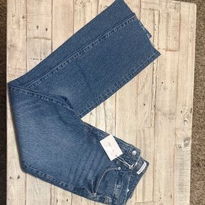 Good American Classic Blue Straight Leg Jeans